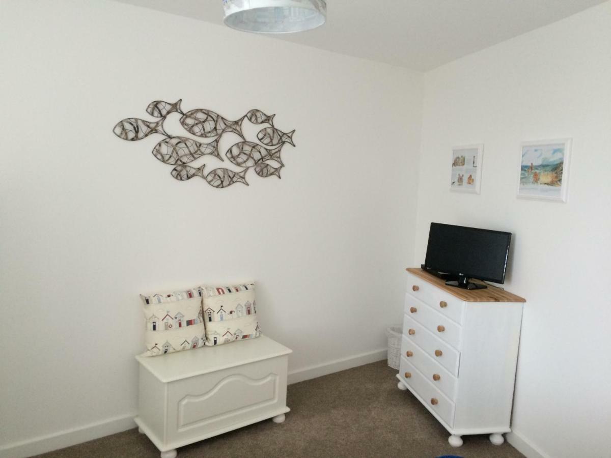 The Bonting Beautiful Three Bed Townhouse Near Harbour And Beach Торки Экстерьер фото
